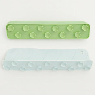 Suction For Kitchen And Bathroom Flexible Water Splash Stopper - 12 Inch (Random Color) Review by Hamdan Malik